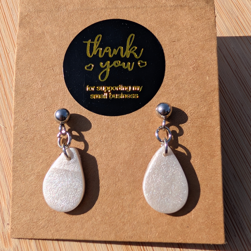 Cream and Silver Teardrop Earrings